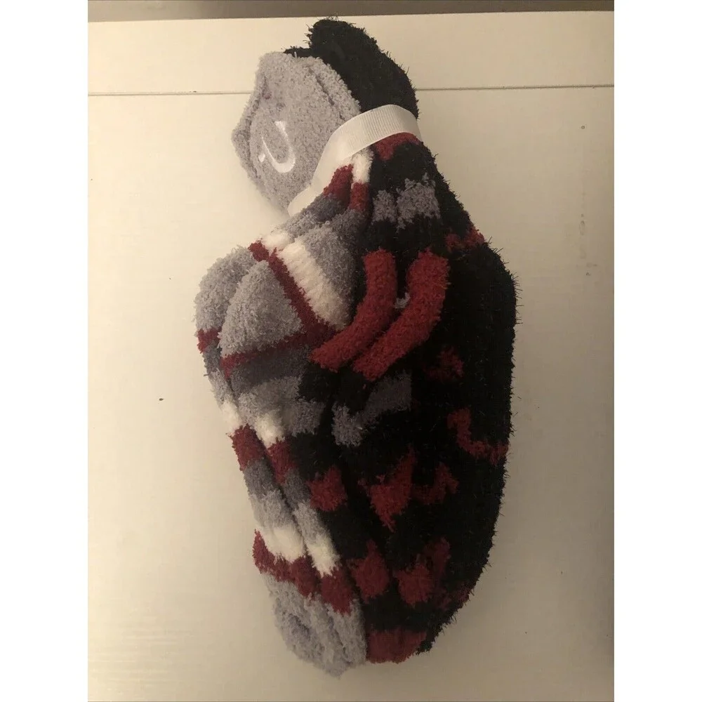 True Religion Women’s Fuzzy Slipper Socks 3-Pack‎ Sz 9-11 Shoe Size 5-10 NWT